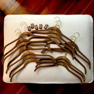 Joy Mangano Camel Huggable Shirt Hangers 17 Ct.